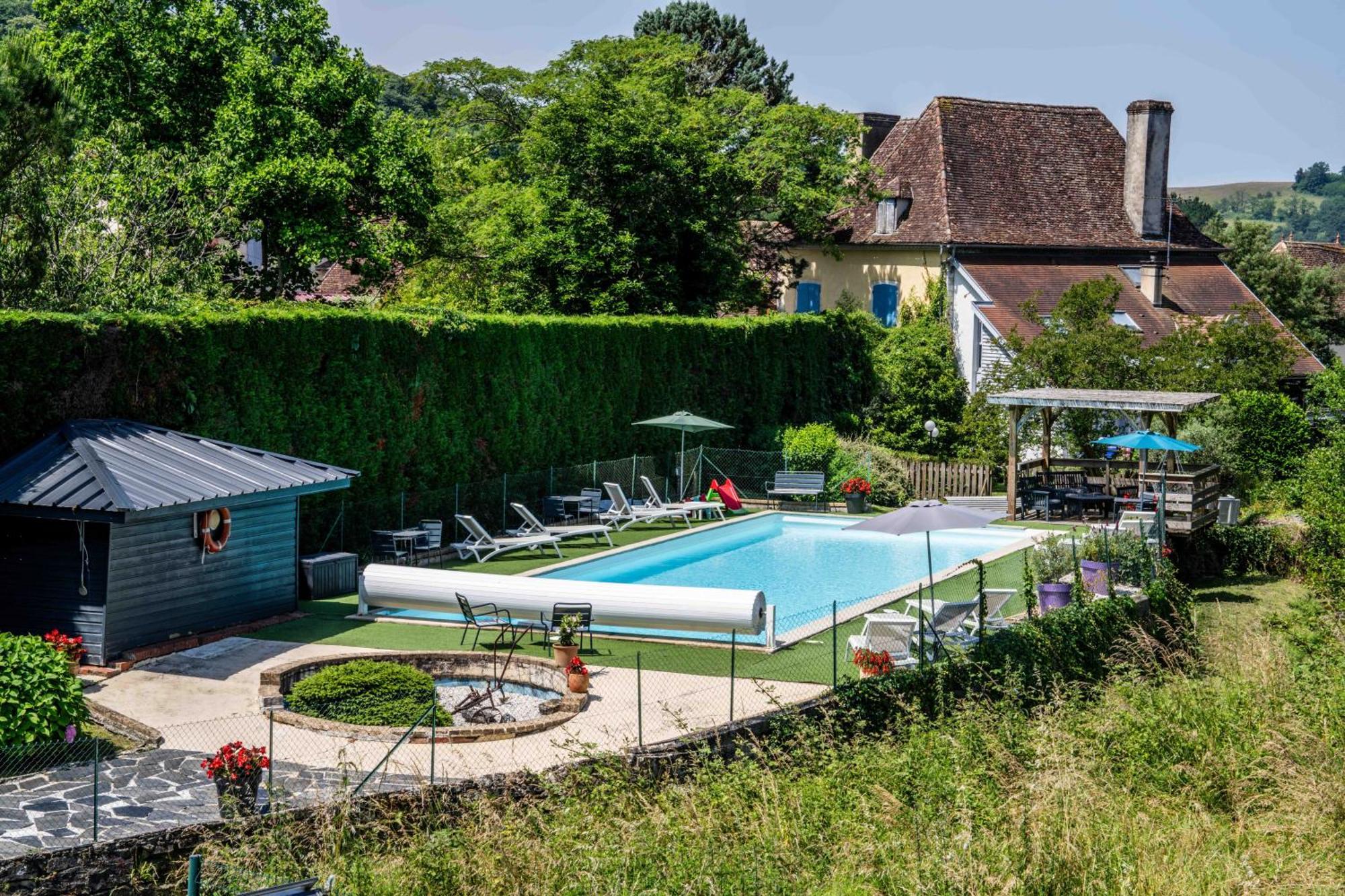 Logis Auberge Du Relais - Hotel & Restaurant Berenx Exterior foto